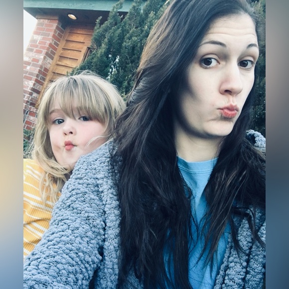 Meet your Posher, Rose - Picture 3 of 6